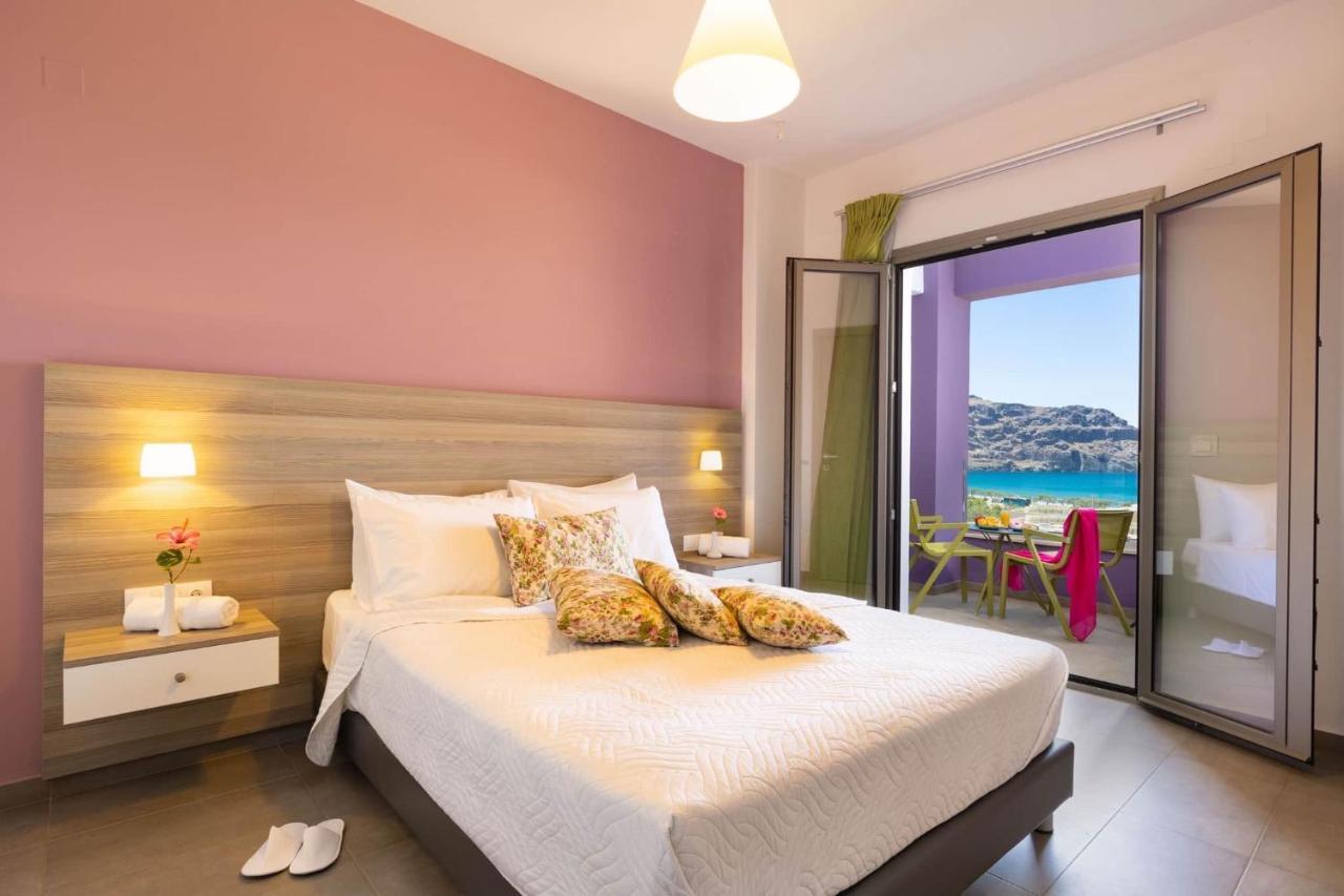 Sea View Luxury Apartments Плакіас Екстер'єр фото