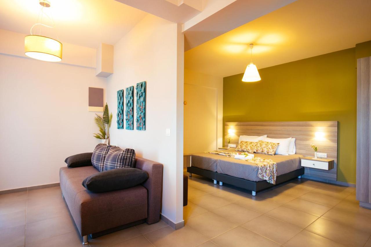 Sea View Luxury Apartments Плакіас Екстер'єр фото