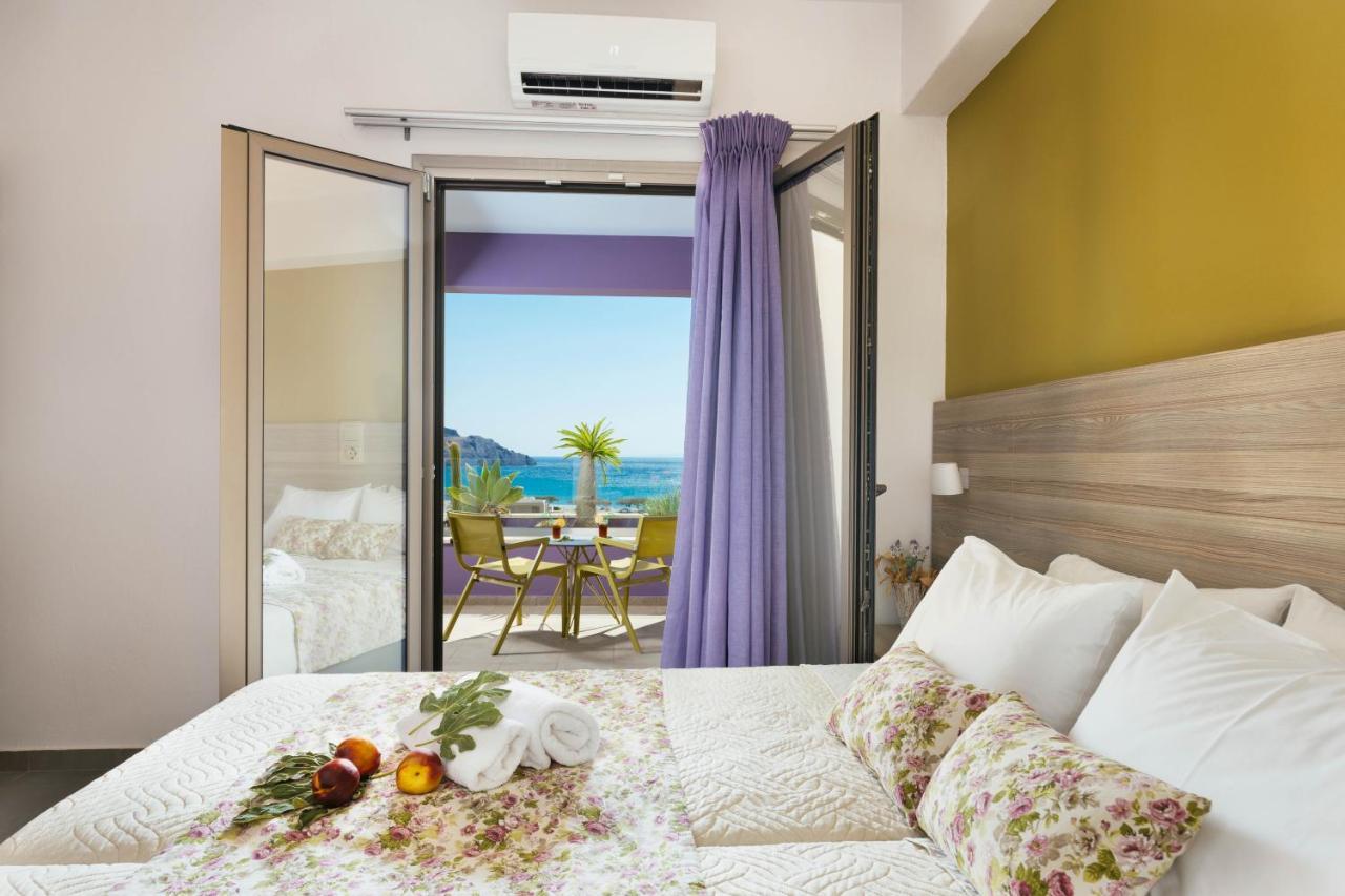 Sea View Luxury Apartments Плакіас Екстер'єр фото