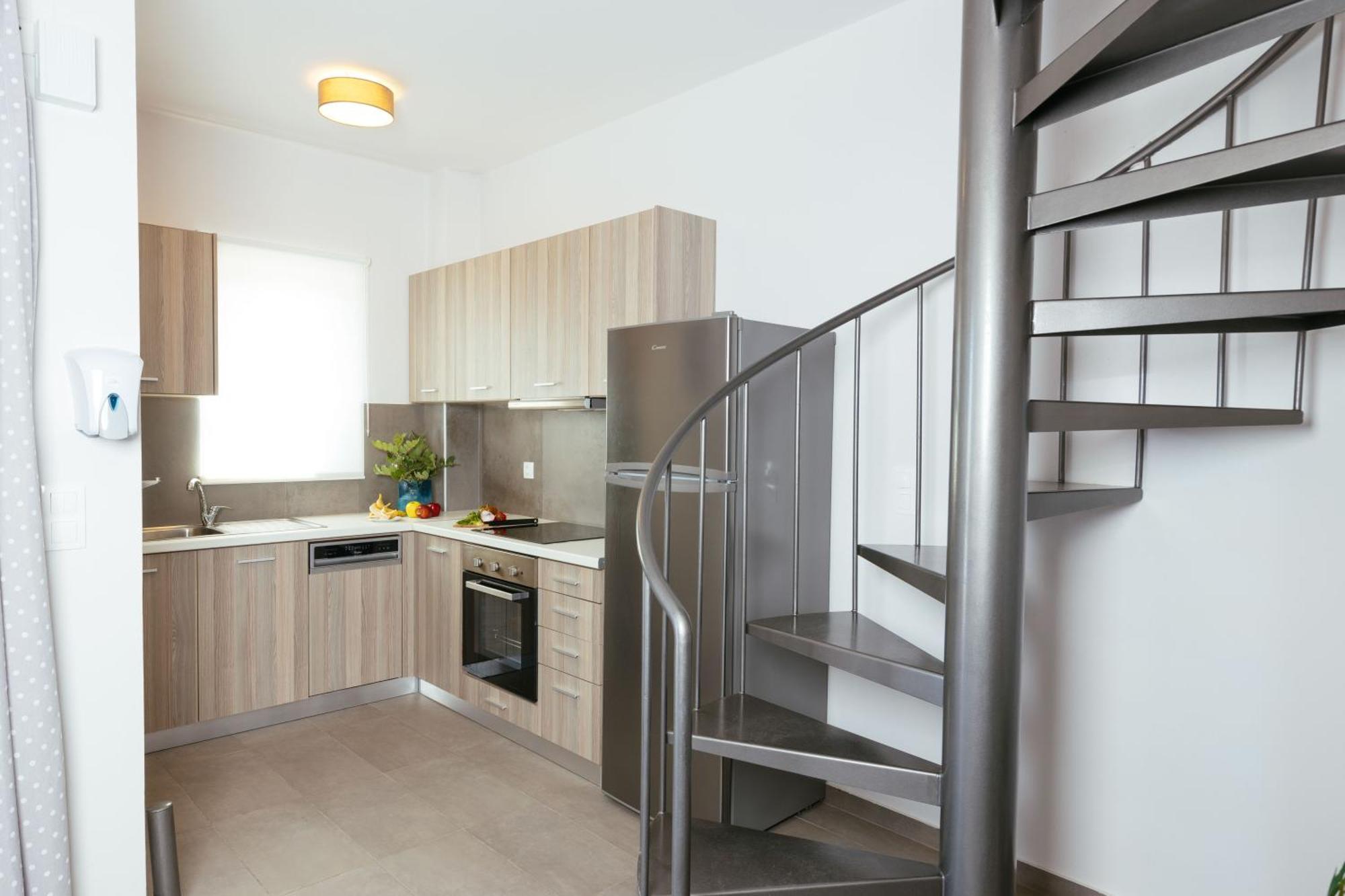 Sea View Luxury Apartments Плакіас Екстер'єр фото