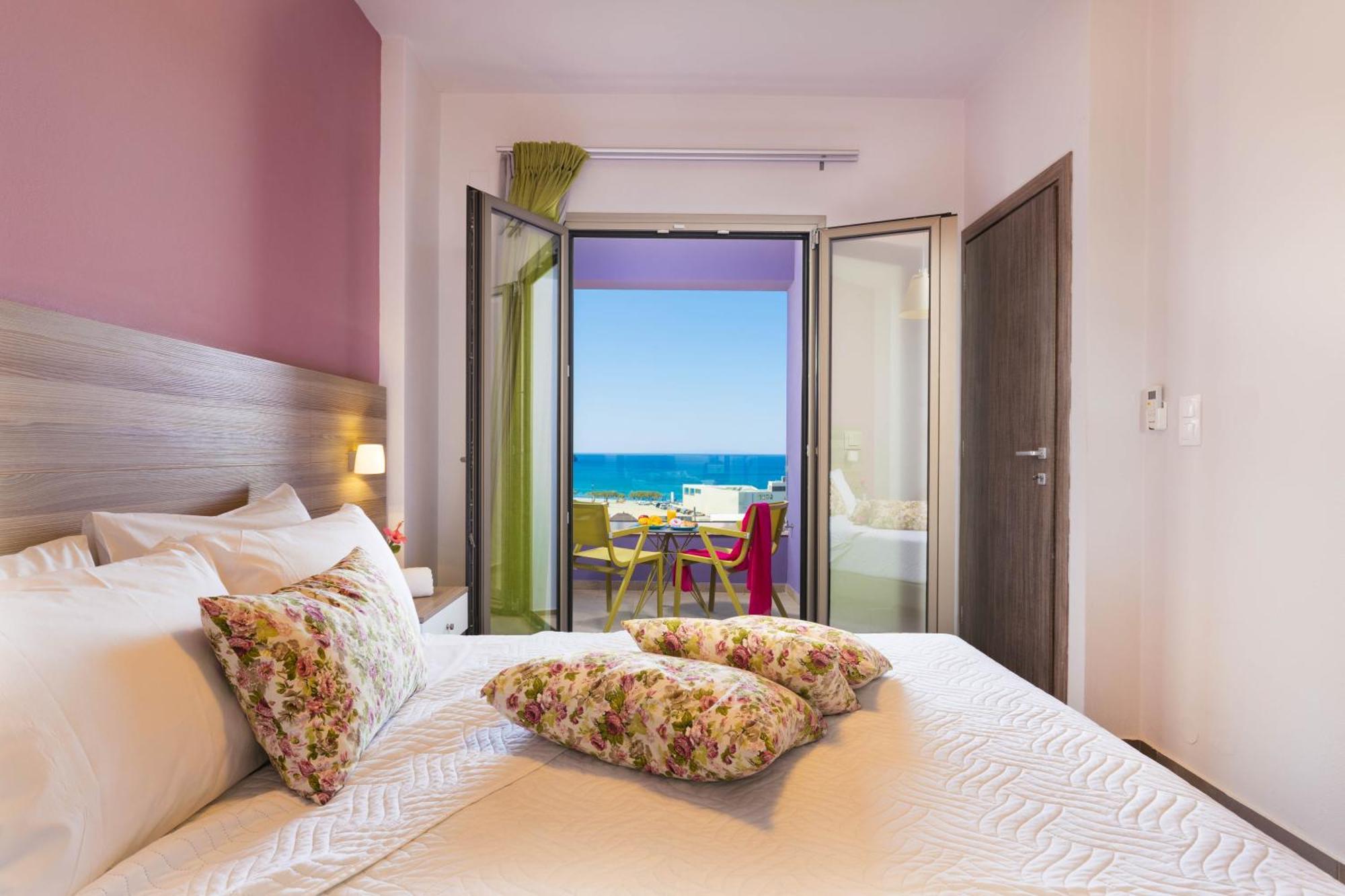 Sea View Luxury Apartments Плакіас Екстер'єр фото