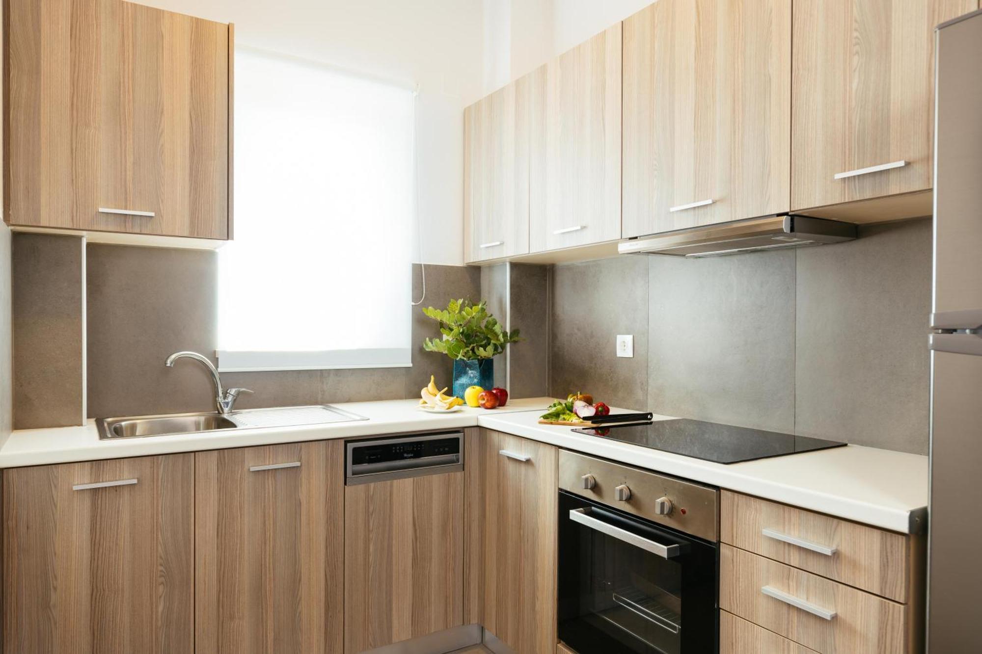 Sea View Luxury Apartments Плакіас Екстер'єр фото