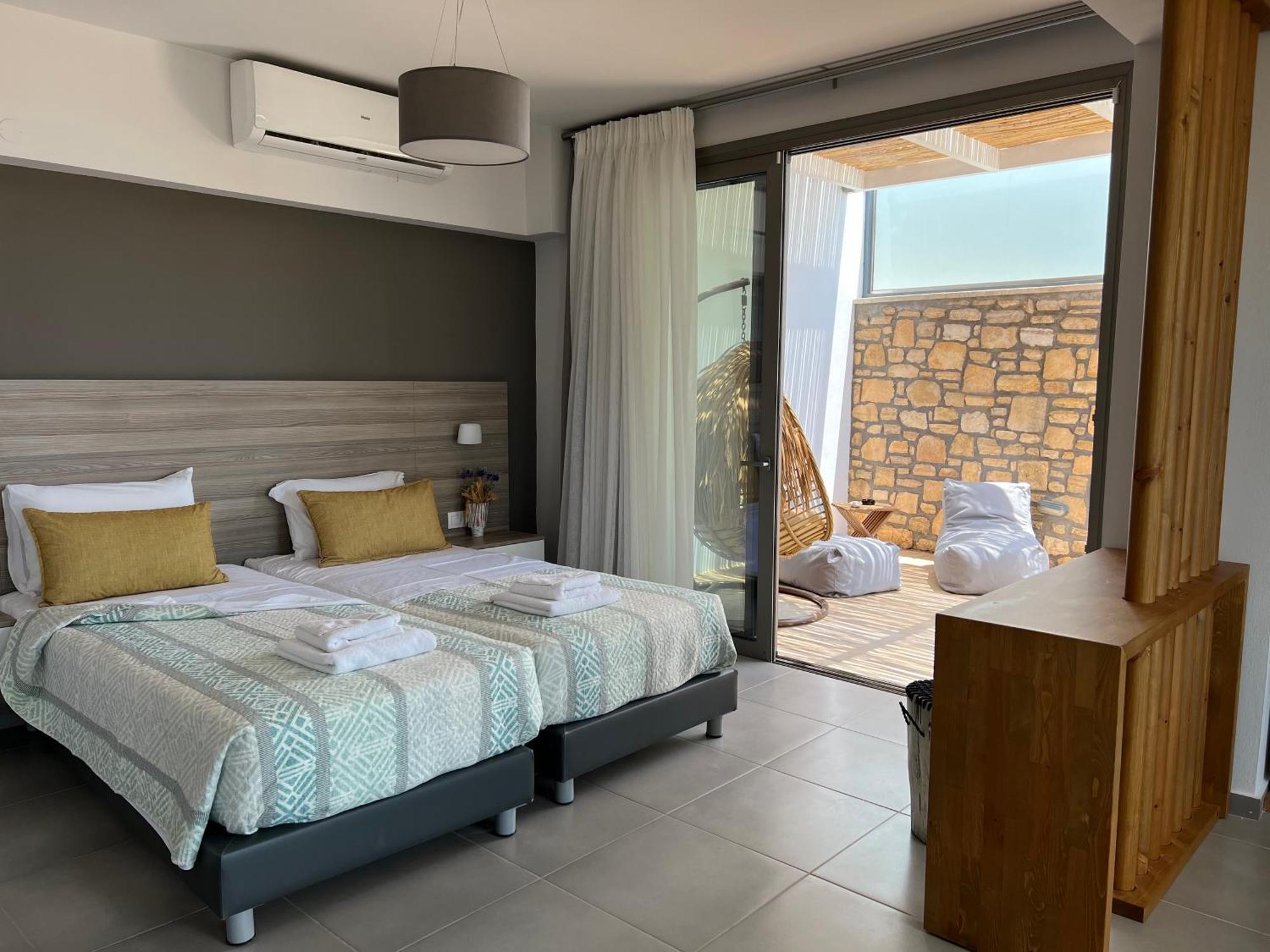 Sea View Luxury Apartments Плакіас Екстер'єр фото